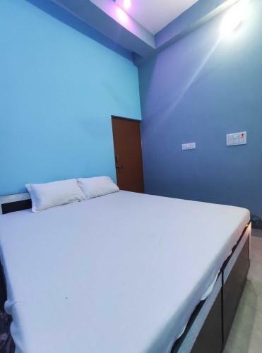 Oyo 90670 Hotel Porus Inn