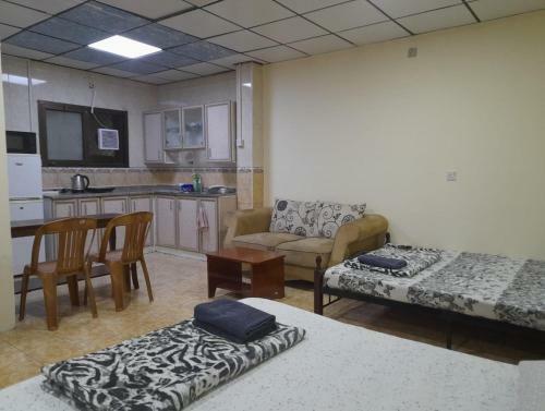 Family Studio - 10 Minutes Walk From Central Bus Terminal