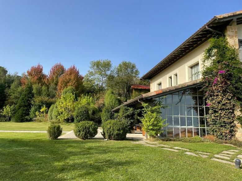 Hotel Iturregi