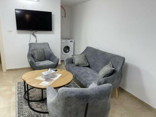 Beautiful Apartment In Deir Hanna