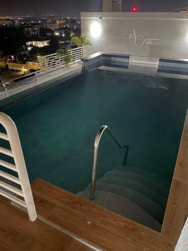 New Kingston Oasis-immaculate 2 Bedroom Apartment