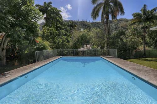 The Hibiscus House