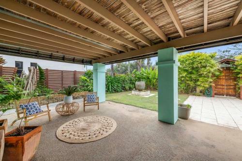 Apartamento Bargara Beachfront Unit - Dog Friendly
