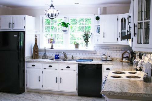 The Candor Cottage