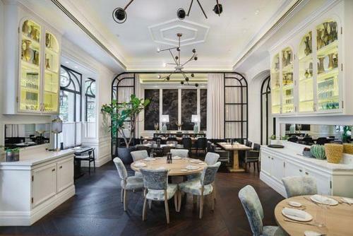 Luxury Apartment On Mc Donalds
