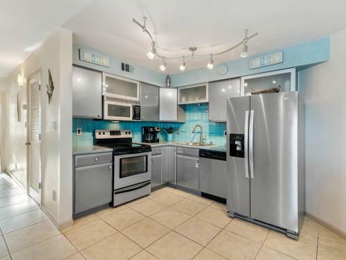 Sandpiper Beachfront Condos By Bender Vacation Rentals
