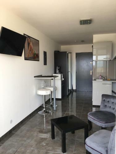 Apartamento Studio H�liopolis Village Naturiste