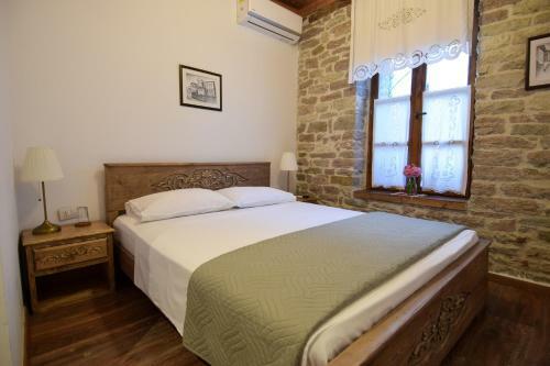 Hostal 4 Rooms Since 1950