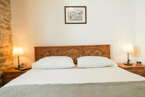 Hostal 4 Rooms Since 1950