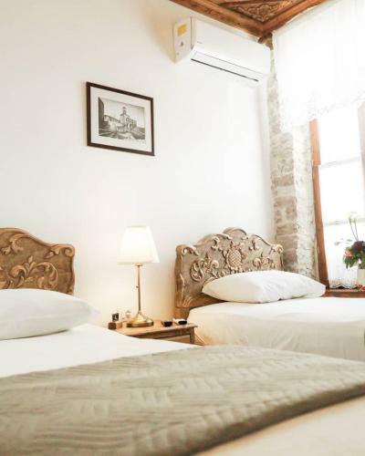Hostal 4 Rooms Since 1950