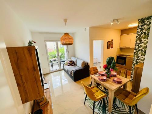 Oasis Apartments