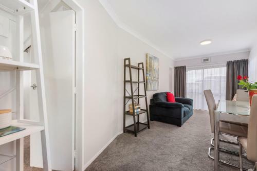 Pomare Cottage - Rotorua Holiday Home
