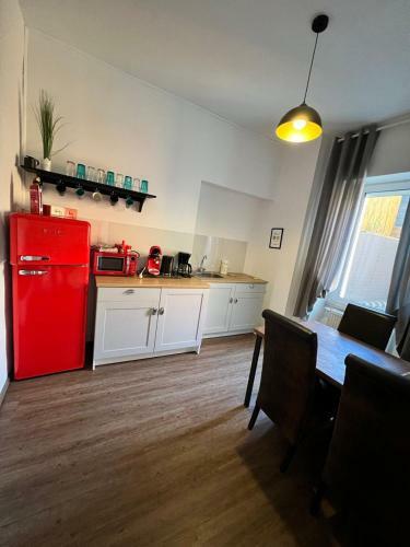 Hostal Rooms4ring Privathaus Mit Pool N�he N�rburgring