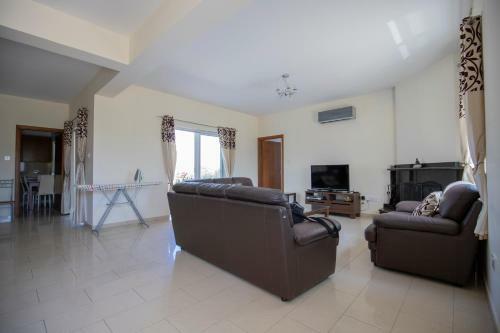 Savv Holiday Villa