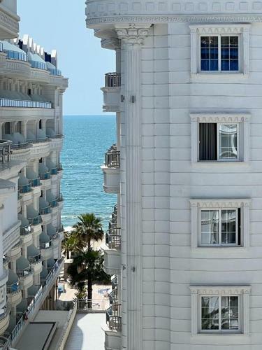 Modern Apartment At Grand Blue Fafa Golem