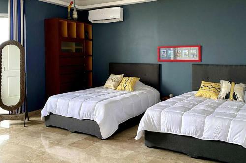 Socoa Apartment With Amazing Jungle View & Ocean Access