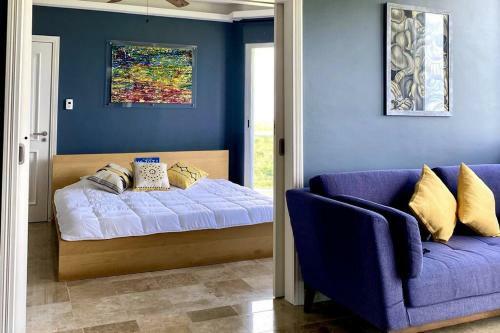 Socoa Apartment With Amazing Jungle View & Ocean Access