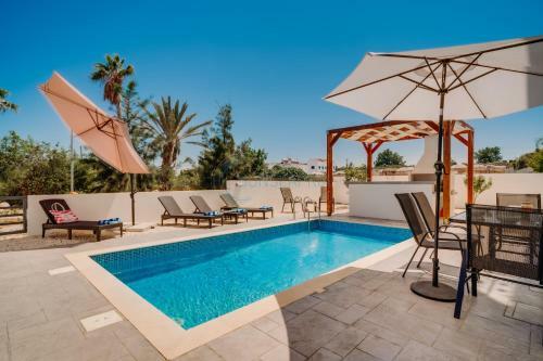 Dream 3bdr Villa With Private Pool Near The Beach!