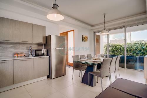 Dream 3bdr Villa With Private Pool Near The Beach!