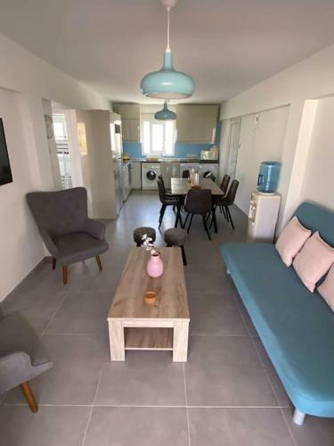 Casa Azzuro - Luxurious Modern Apartment Kapparis