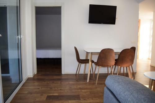 Apartamento De Dos Dormitorios Cerca De La Playa En Aguadulce