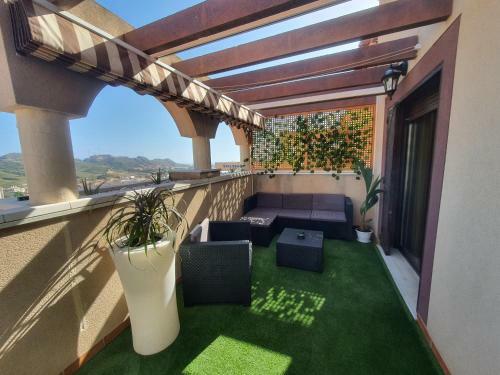 Apartamento ***preciosas Vistas + Piscina + Parking***