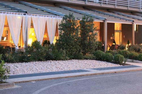 Eq Hotel