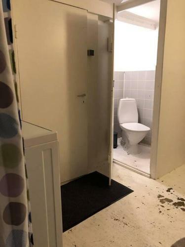 Apartamento Heygsbreyt 12 Kjallarin