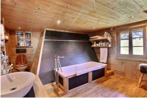 Mountain Chalet - Panoramic Terraces - Near Gstaad