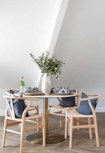 Morahan Apartment