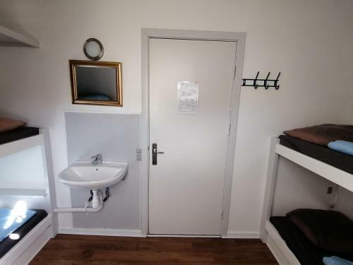 Gudhjem Vandrerhjem / Gudhjem Hostel