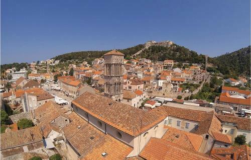 Awesome Apartment In Vrboska With 2 Bedrooms
