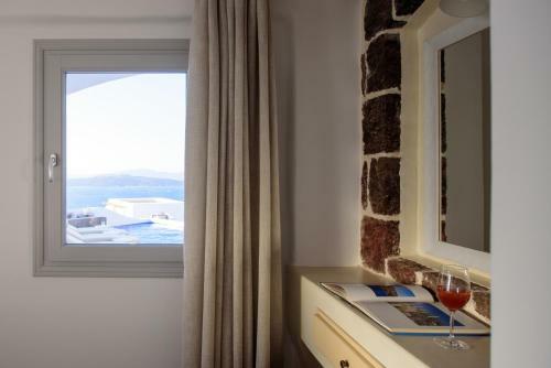 Bed & Breakfast Acro Blue Luxury Villas