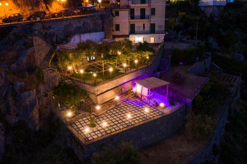 Apartments Paradise Garden Holiday House