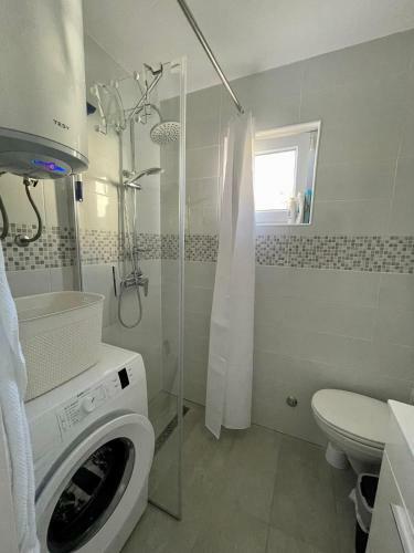 Apartamento Seascape - Relaxing Beach Home, Steps From The Water!