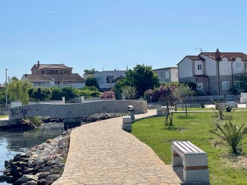 Apartamento Seascape - Relaxing Beach Home, Steps From The Water!