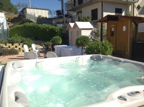 Hotel Albergo Ristorante Miramonti Toano
