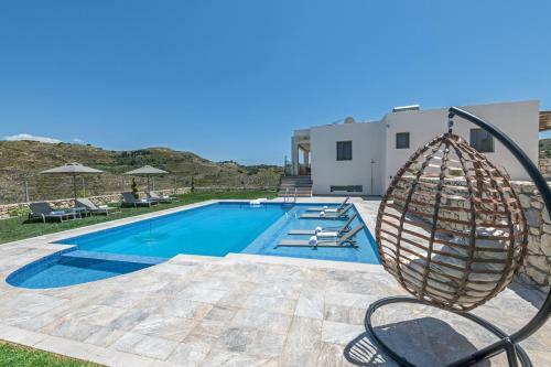 Villa Marielia - With 60m2 Private Pool