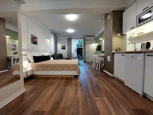Hostal Iris Guesthouse