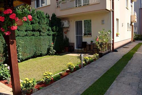 Hostal Iris Guesthouse