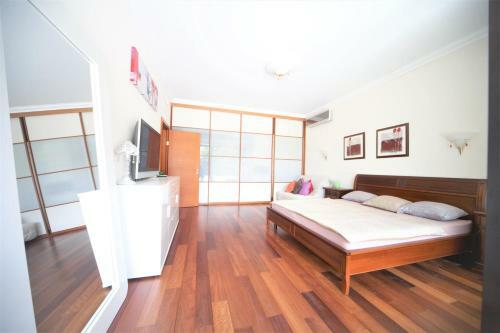 Amayzing Top Floor Apartment With Private Terrace / Jurmala
