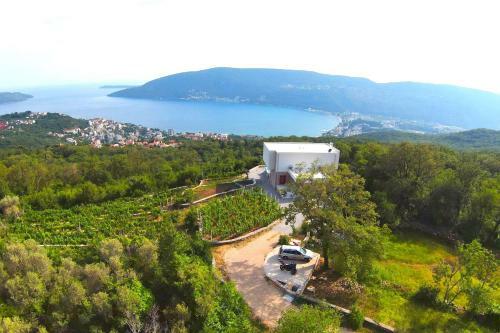 Pool Villa Luxoria Trebesin Whirlpool