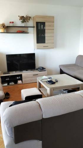 2-bedroom Apartment 5 Minutes From The Beach