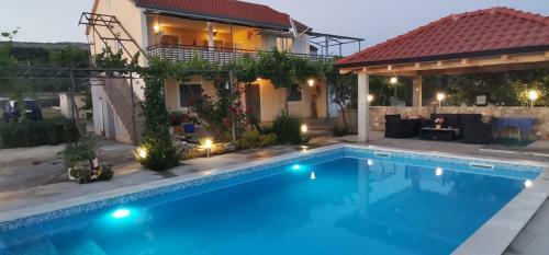 Private Villa Mileti?