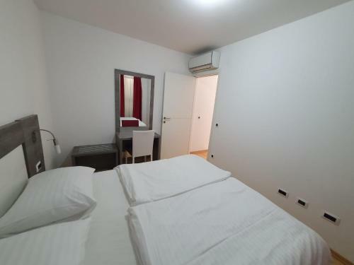 Apartamento Lovely Apparment In Petrcane