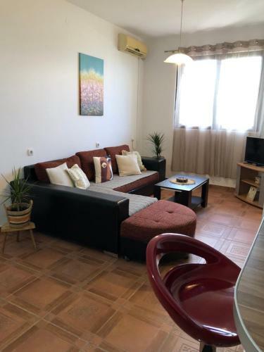 Flora Apartment - Near The Sea