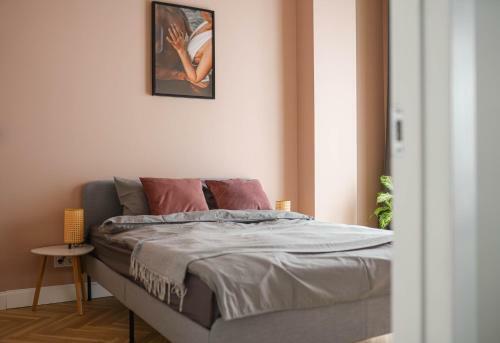 Spacious Brand New Modern Apartment In Old Town