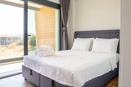 Amazing Villa With Private Pool In Alacati Cesme