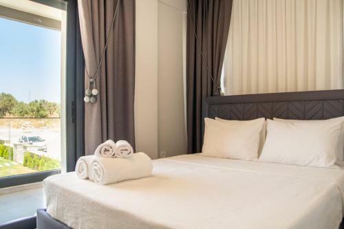 Lovely Villa With Private Pool In Alacati Cesme