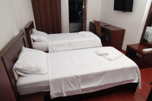 Zambaku I Bardhe Hotel & Bar
